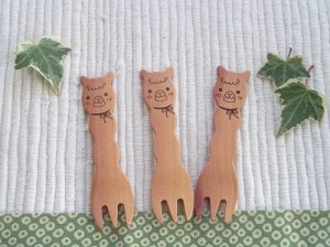 画像1: 【廃盤セール】アルパカのおやつフォーク・サオ (1)