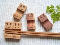 画像2: ロット10【廃盤セール】 ニコニコ　箸置き