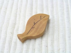 画像1: 葉っぱの箸置き　サオ (1)