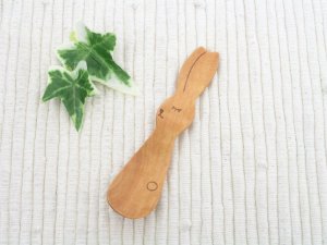 画像1: 【廃盤セール】ウサギのおやつスプーン・サオ (1)