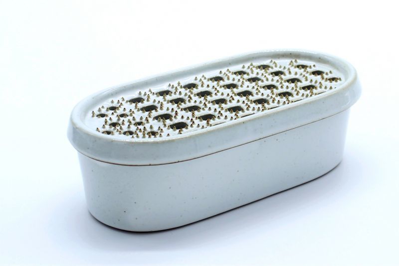 ◆鬼おろし器　白（箱入）